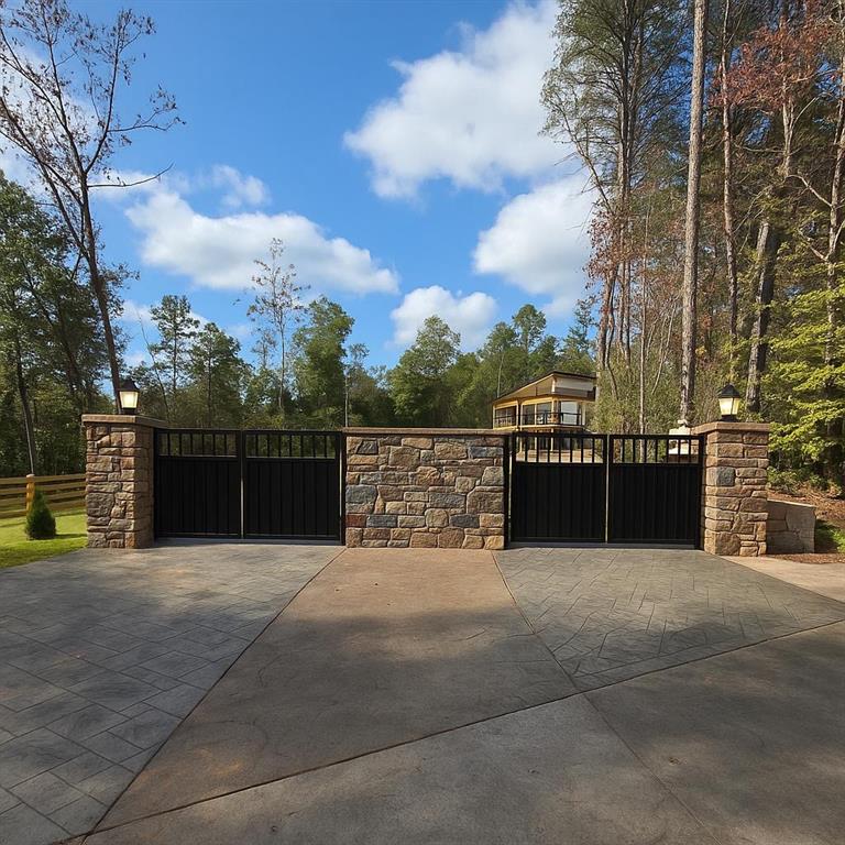 300 Mountain Ridge Drive