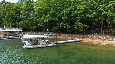 Homes For Sale - 6421 Arbor Wood Drive<br/> Hall County, Flowery Branch, GA 30542
