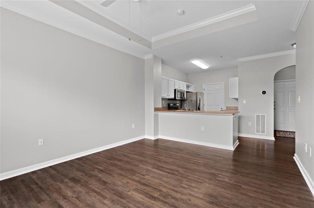 4333 Dunwoody Park 2401