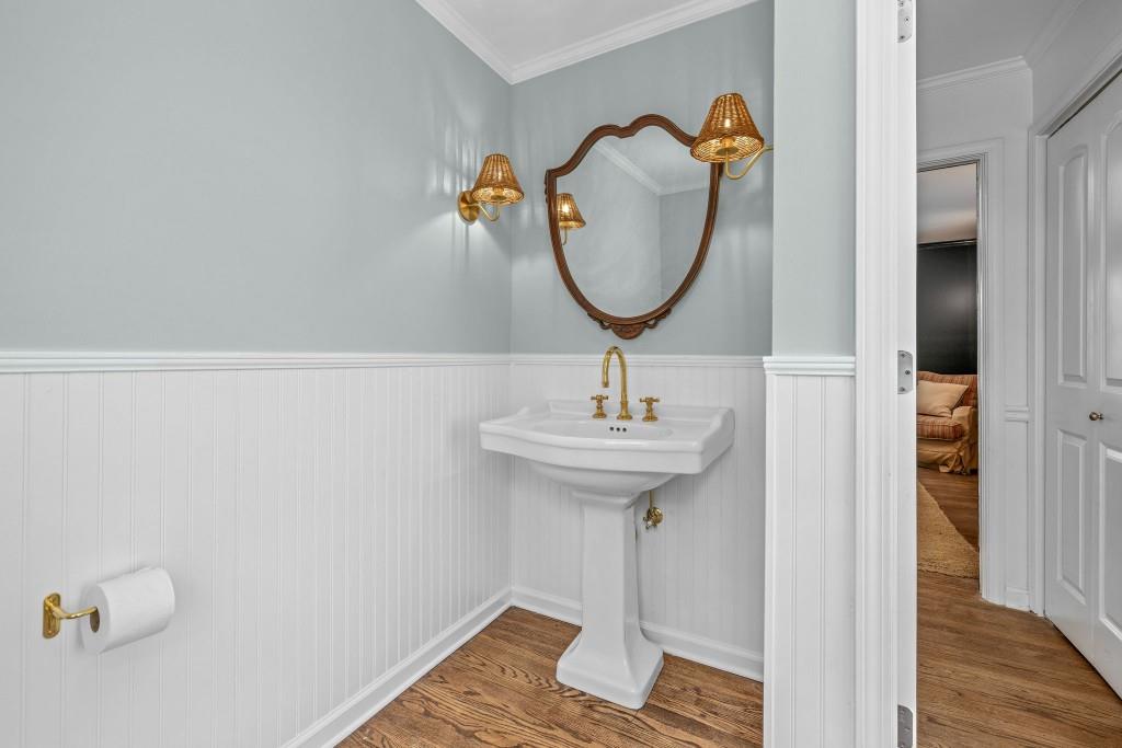 6135 White Oak Drive, Flowery Branch, Georgia image 16
