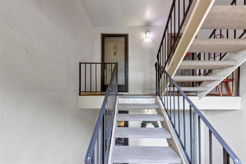 30 Chaumont Square NW