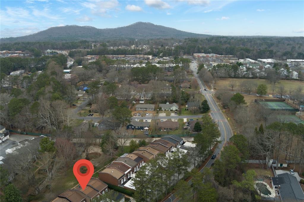 260 Manning Road SW 10