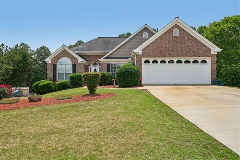 Homes For Sale - 4821 Camden Drive<br/> Conyers, GA 30094