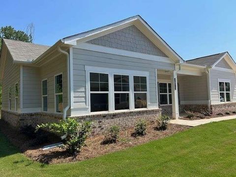 A home in Powder Springs