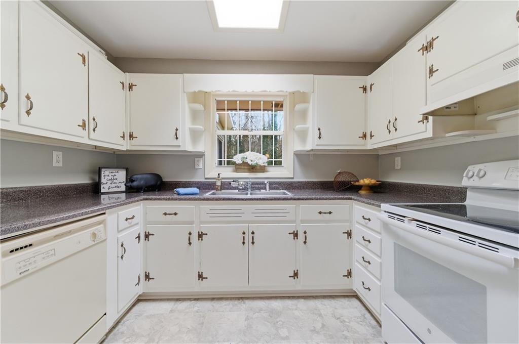 2107 Jordan Terrace NE