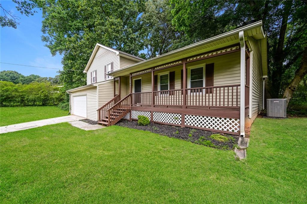 6194 Golden Meadow Court