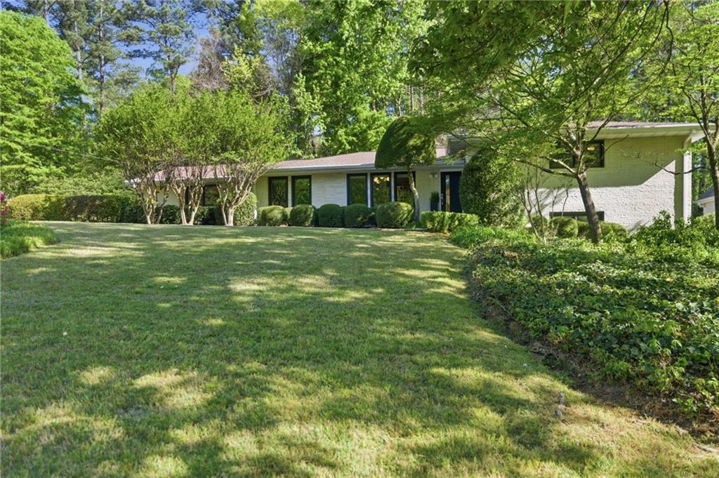 2770 Parkview Drive NE