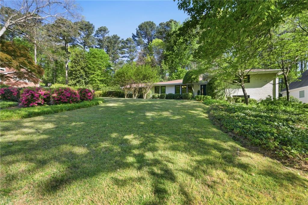 2770 Parkview Drive NE