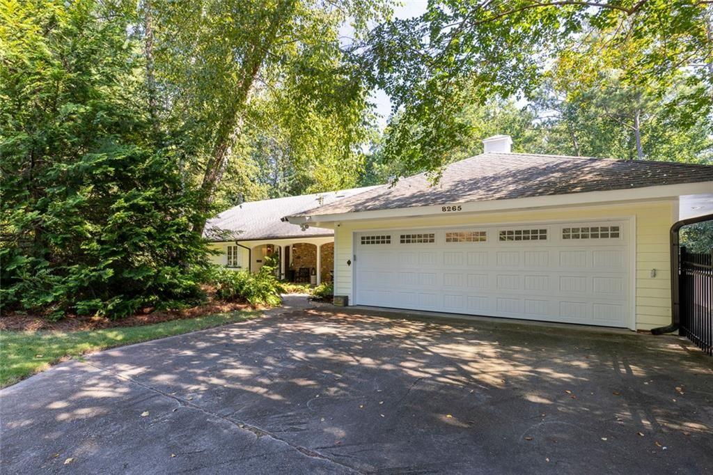 8265 Berkley Ridge