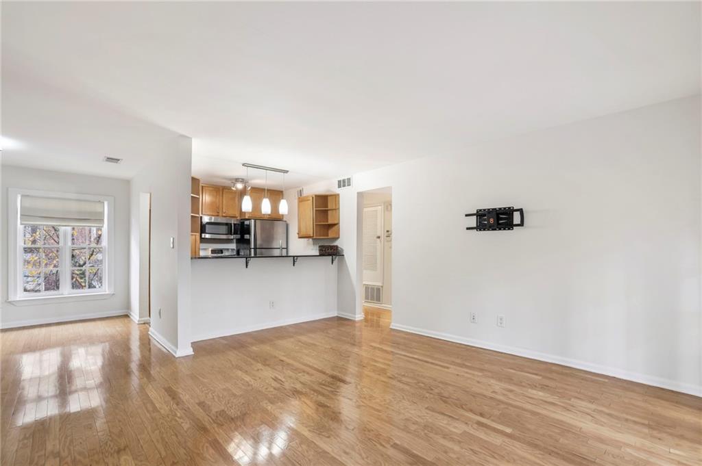 1445 Monroe Drive NE E5