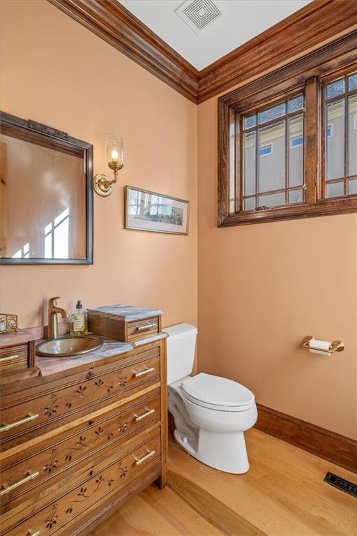6316 Woodlake Drive, Buford, Georgia image 37