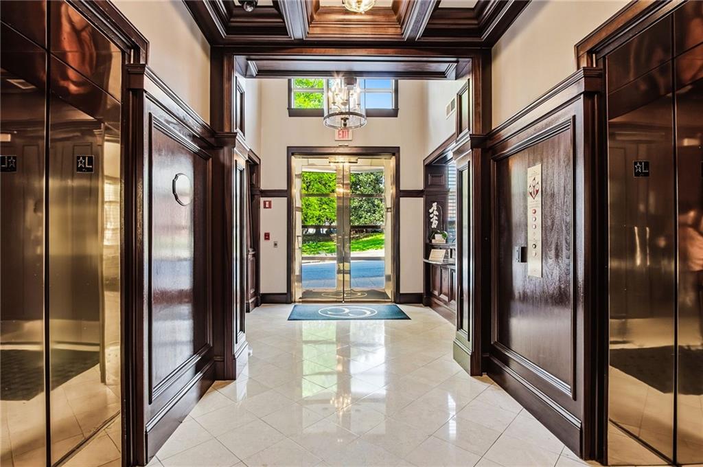 77 Peachtree Place NE 201