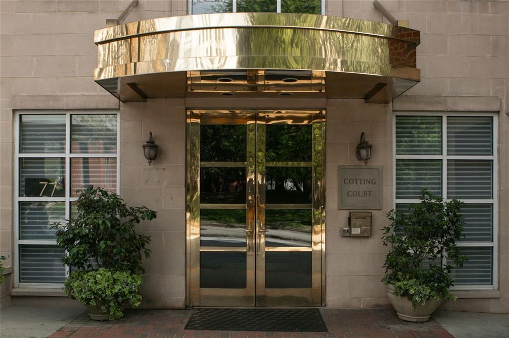 77 Peachtree Place NE 201