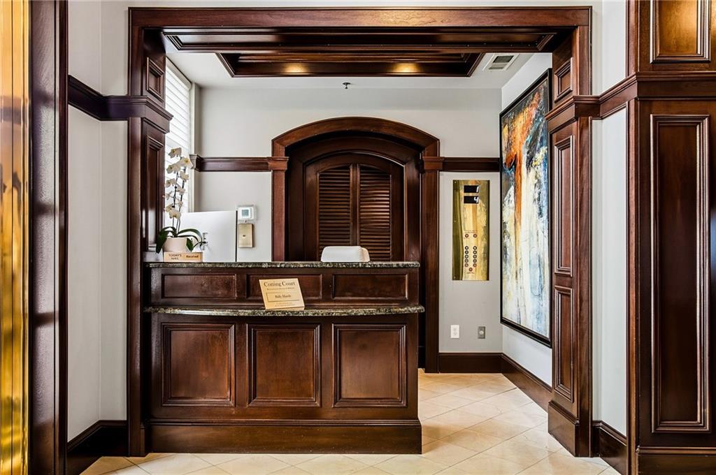 77 Peachtree Place NE 201