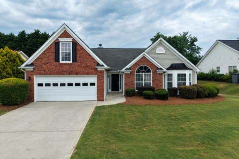 Homes For Sale - 2632 Midler Court<br/> Buford, GA 30519