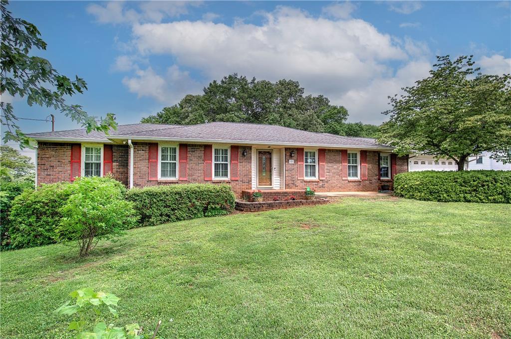 121 Arrowhead Drive, Cartersville, Georgia image 2
