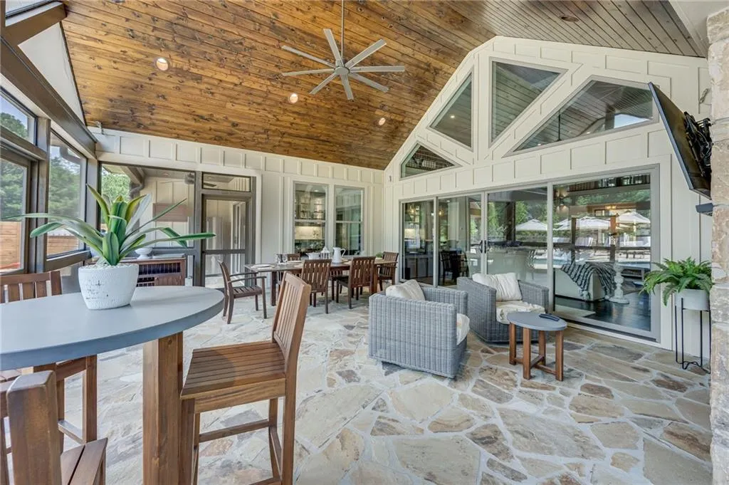 Flowery Branch, Georgia 30542, United States, 4 Bedrooms Bedrooms, ,6 BathroomsBathrooms,Residential,Coming Soon,151143