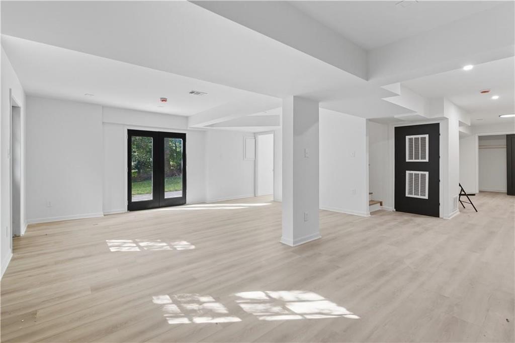 Windsor Farms - Residential