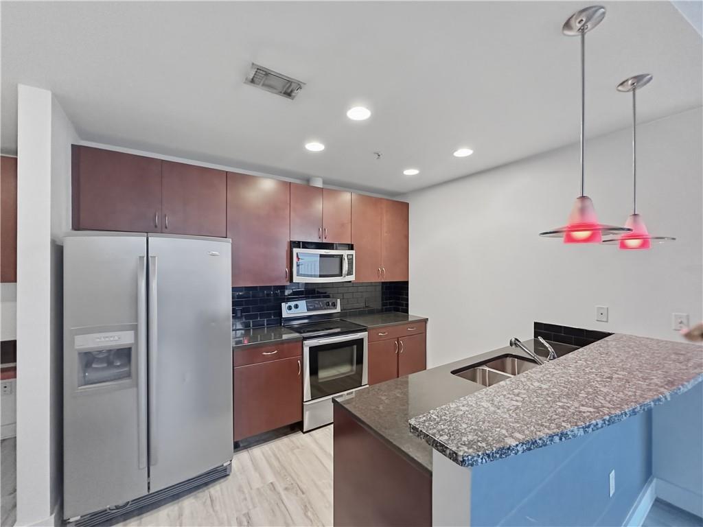 400 W Peachtree Street NW 804