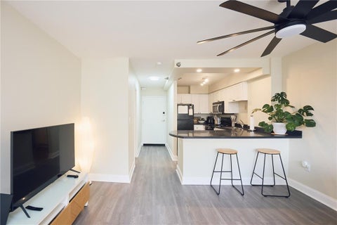 Condo For Rent - 2479 Peachtree Road #611<br/> Atlanta, GA 30305