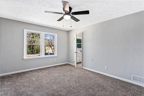 A home in Lilburn