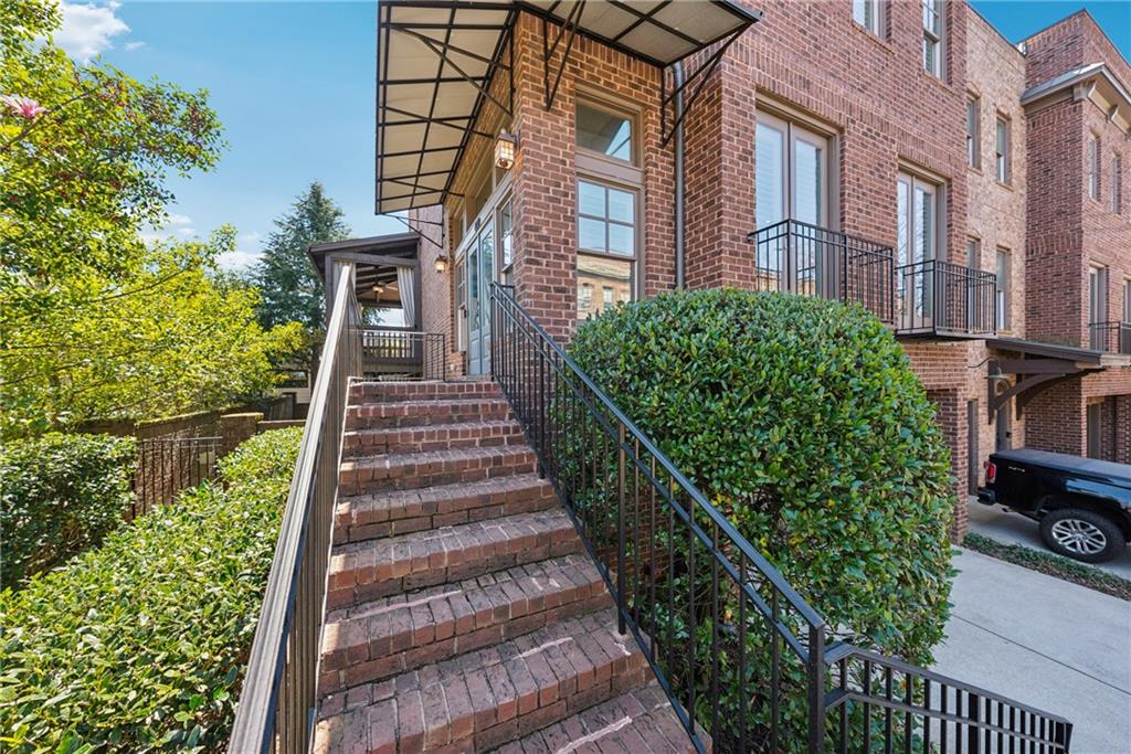 400 Canton Walk, Roswell, Georgia image 7
