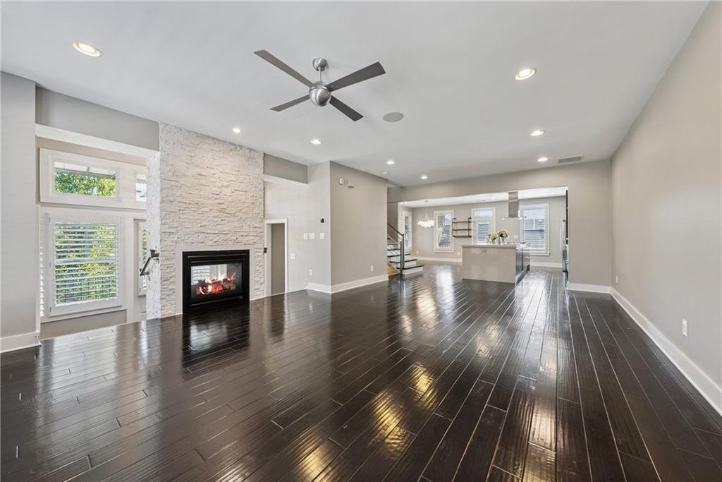 400 Canton Walk, Roswell, Georgia image 14
