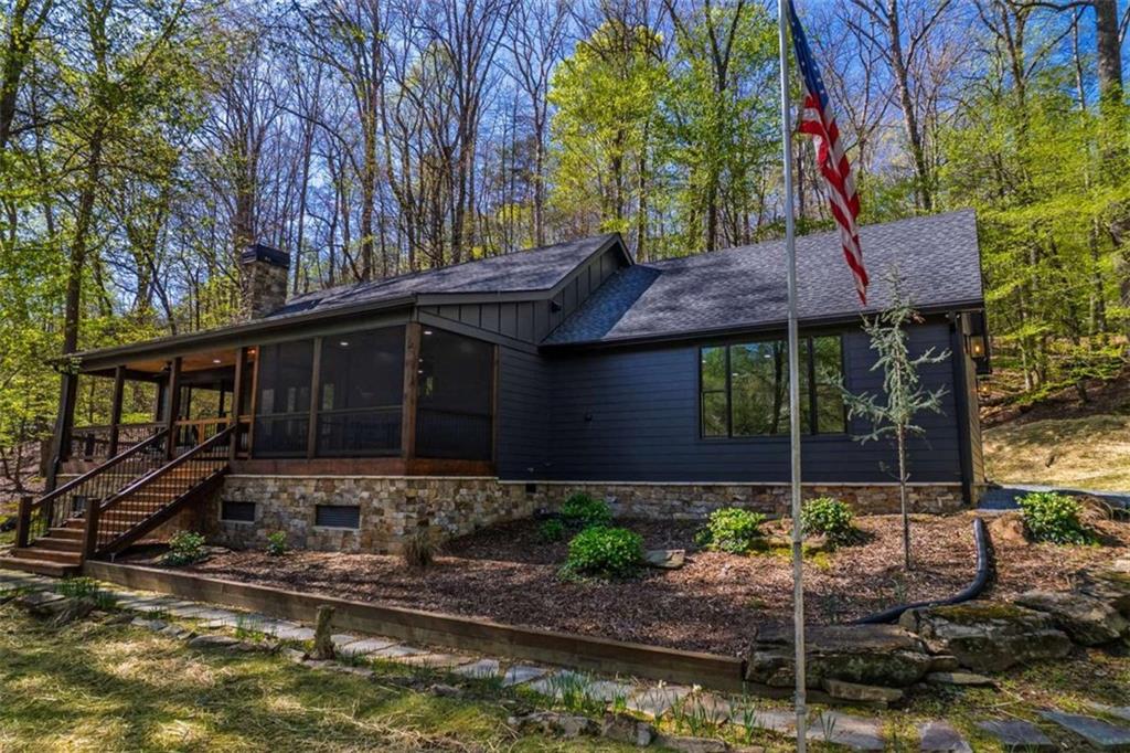 480 Riveredge Lane