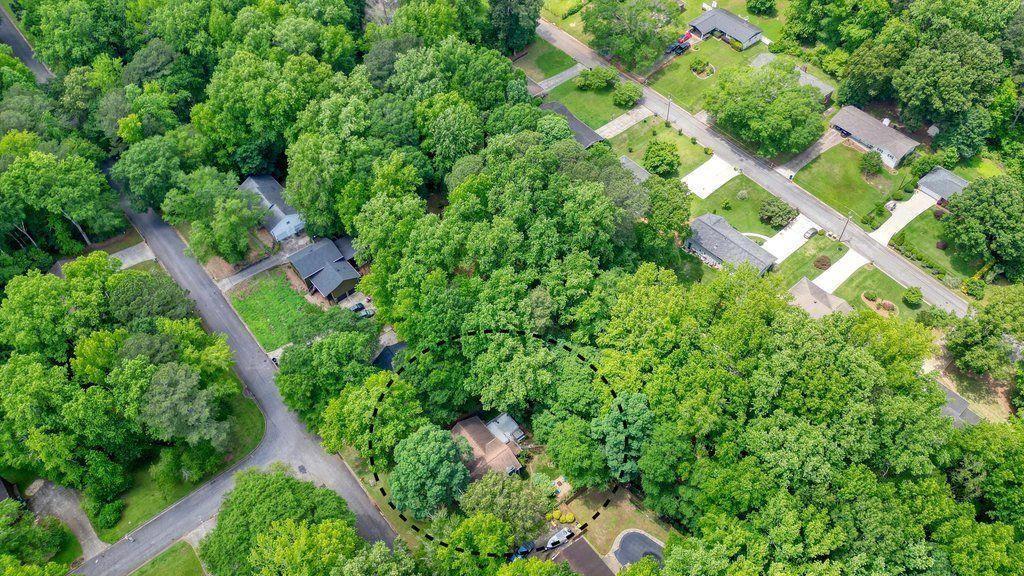 588 Benson Hurst Drive, Mableton, Georgia image 48