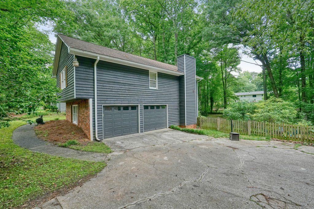 588 Benson Hurst Drive, Mableton, Georgia image 38