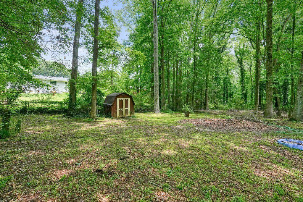 588 Benson Hurst Drive, Mableton, Georgia image 40