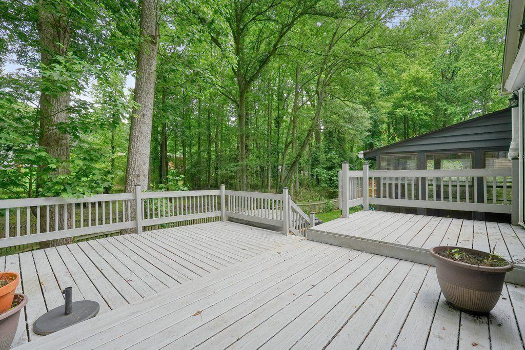 588 Benson Hurst Drive, Mableton, Georgia image 29