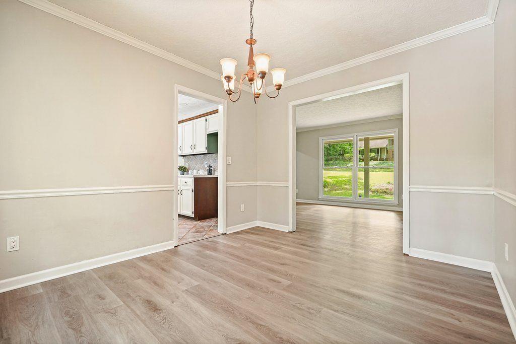 588 Benson Hurst Drive, Mableton, Georgia image 10
