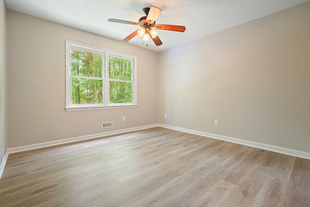 588 Benson Hurst Drive, Mableton, Georgia image 22