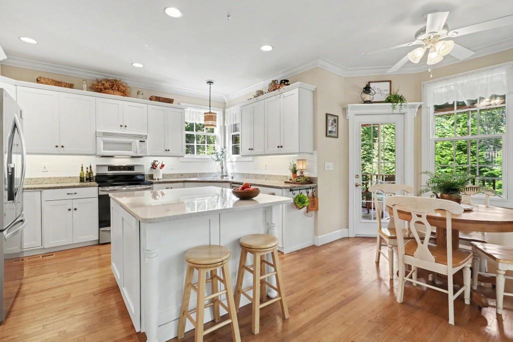 2357 SHERIDAN Court