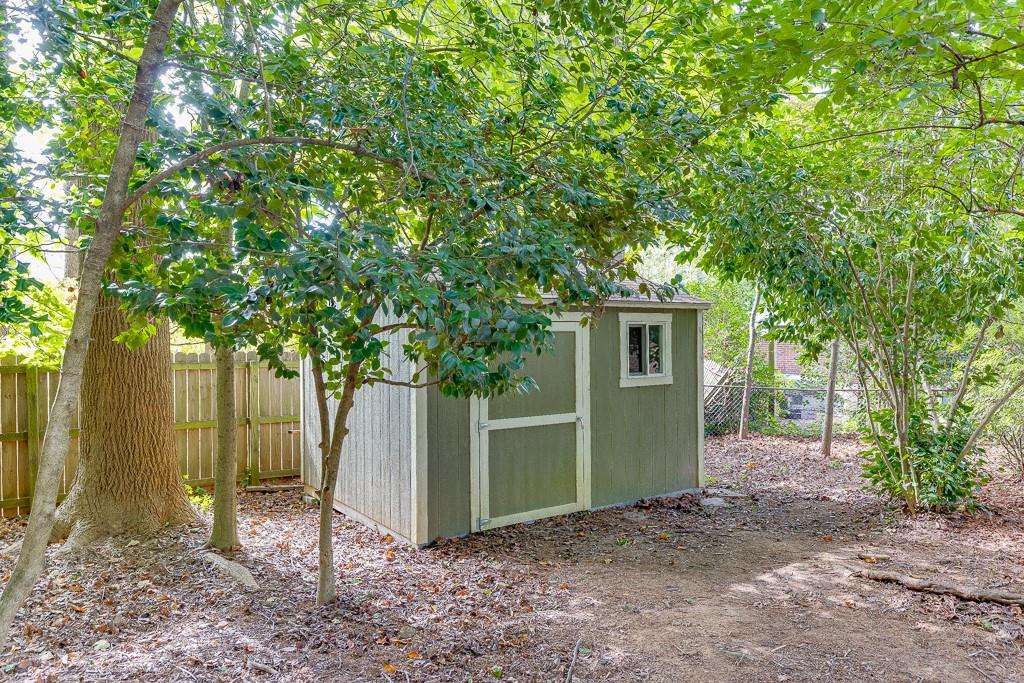 1989 Commodore Lane, Chamblee, Georgia image 32