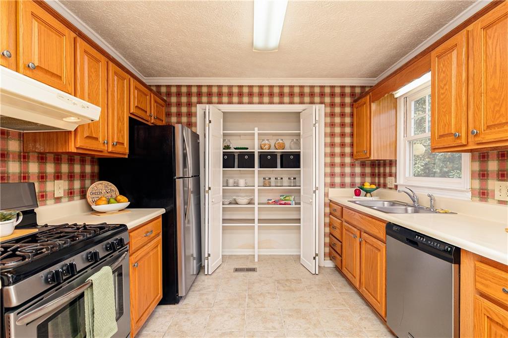 4424 Robinson Street, Acworth, Georgia image 7