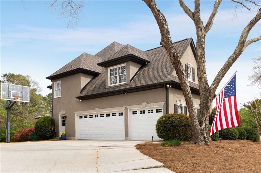 6201 Neely Farm Drive, Peachtree Corners, Georgia image 4