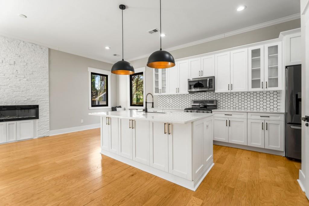 2715 Memorial Drive, Atlanta, Georgia image 17