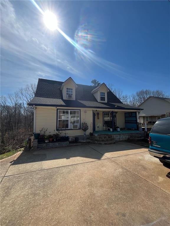 2350 Pine Grove Road NE
