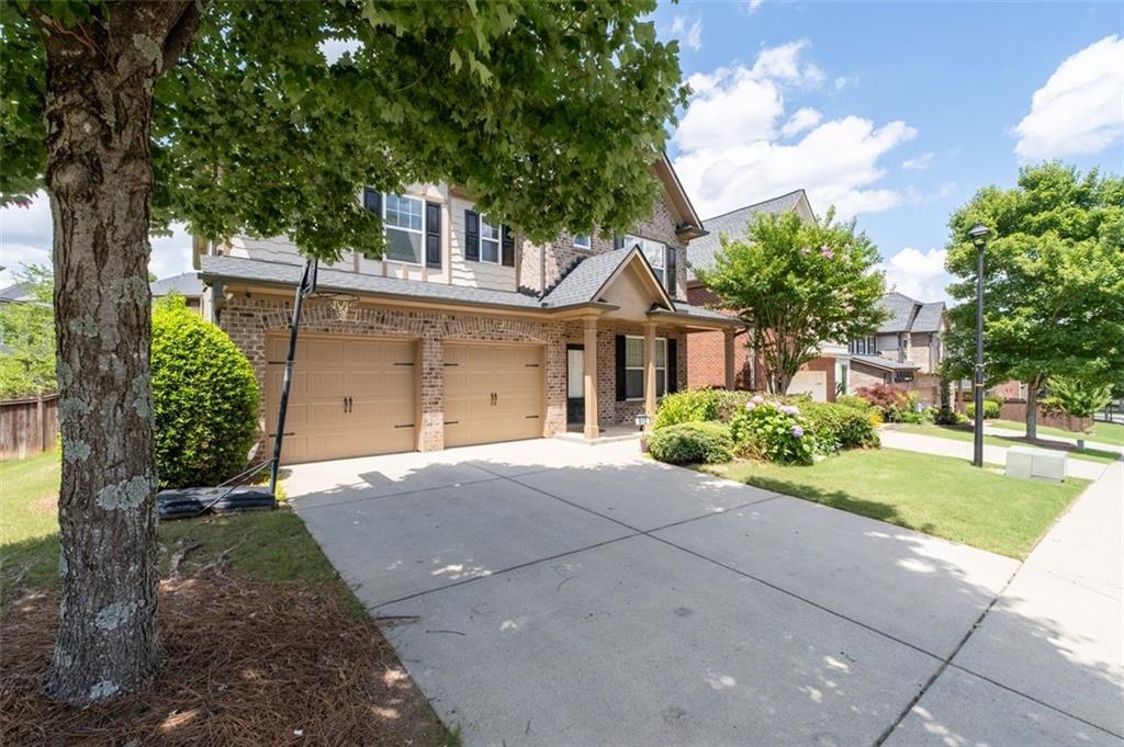 812 Autry Oak Court