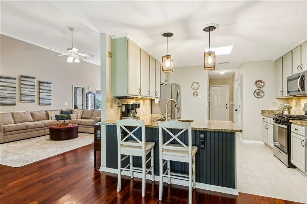 Bethlehem, Georgia 30620, United States, 4 Bedrooms Bedrooms, ,4 BathroomsBathrooms,Residential,Active,203872