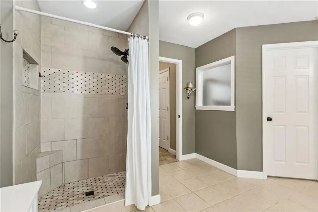 Bethlehem, Georgia 30620, United States, 4 Bedrooms Bedrooms, ,4 BathroomsBathrooms,Residential,Active,203872