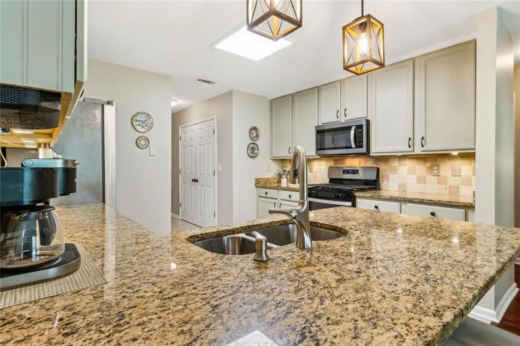 Bethlehem, Georgia 30620, United States, 4 Bedrooms Bedrooms, ,4 BathroomsBathrooms,Residential,Active,203872