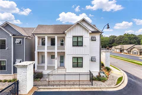 Homes For Sale - 2451 Lizdionne Loop<br/> Marietta, GA 30062
