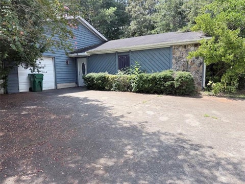 Homes For Sale - 1839 Quailwood Drive<br/> Stone Mountain, GA 30088