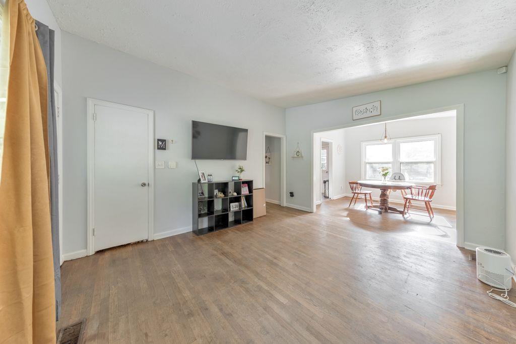222 Bishop Drive NE