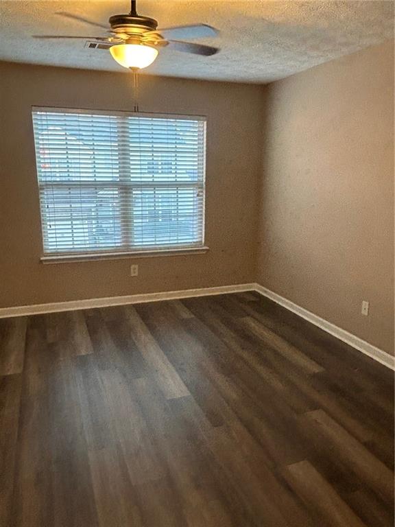 4155 Park Chase Drive, Atlanta, Georgia image 5