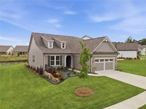 Homes For Sale - 320 Salton Way<br/> Hoschton, GA 30548