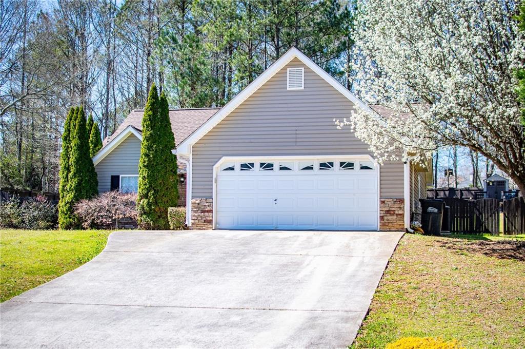 314 Meadow Spring Drive, Temple, Georgia image 2
